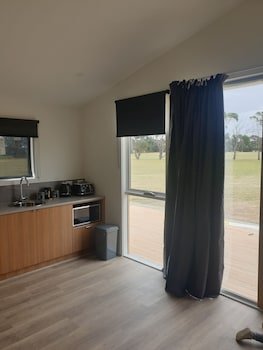 Lara Lodge B&B