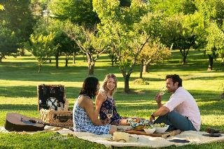 L'Auberge Provencale Bed & Breakfast