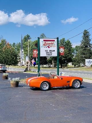 Lancaster Motor Inn