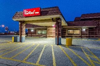 Red Roof Inn & Conference Center Wichita Airport