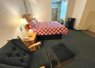 Hunter Lodge