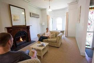 Brice Hill Country Lodge