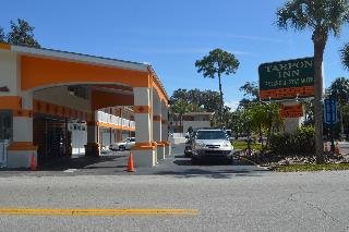 Tarpon Inn