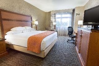 Drury Inn & Suites Flagstaff
