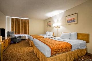 Econo Lodge Inn & Suites