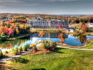 Radisson Kingswood Hotel And Suites