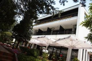 Pela Hotel