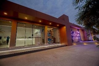 Sirari Suites Hotel