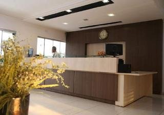 Ellus Hotel
