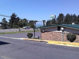 Blue Coast Inn and Suites