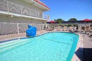 Motel 6 Fresno - Blackstone South