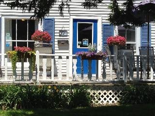 Isleview Motel & Cottages