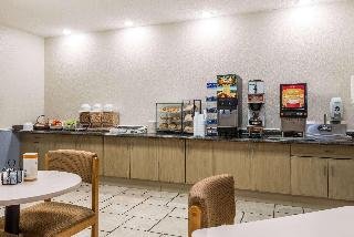 Microtel Inn & Suites by Wyndham Kansas City Airport