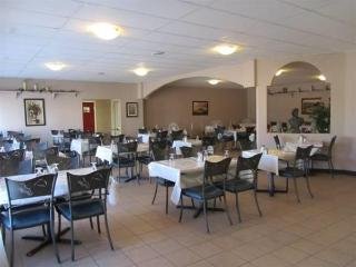 Lacombe Motor Inn