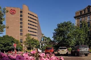 Sheraton Syracuse University Hotel & Conference Center
