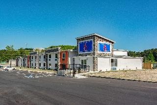 Motel 6 Cartersville - White GA