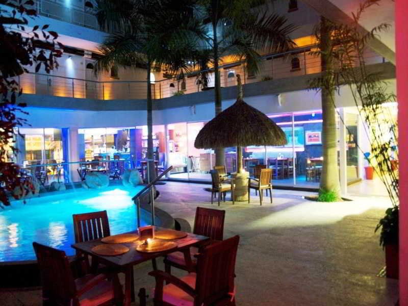 Hotel Rio Malecon