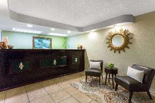 Howard Johnson by Wyndham Tallahassee