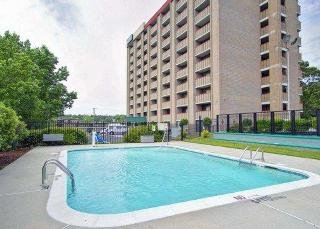 Rodeway Inn & Suites