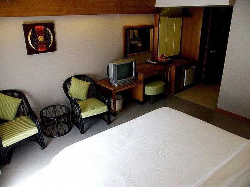 The Sea Breeze Jomtien Resort