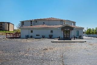 Motel 6 Blue Springs