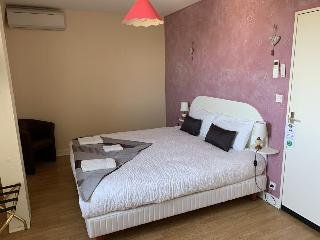 Logis Htel A Jayac
