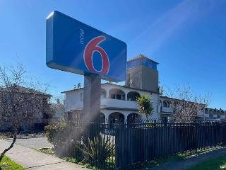 Civic Center Motel