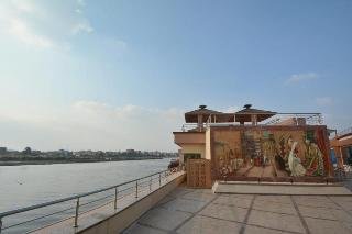 Nile Transport Hotel