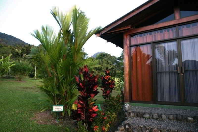 Arenal Waterfall Lodge