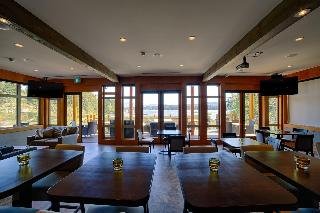 Sproat Lake Landing Resort