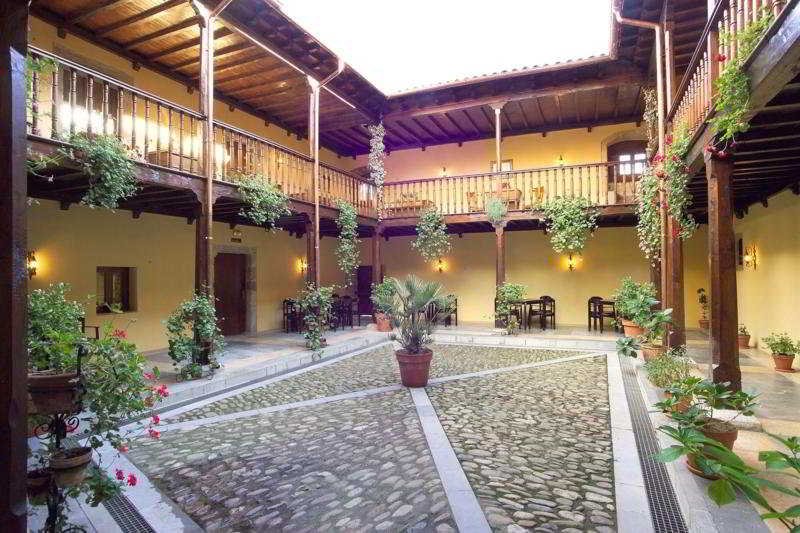 Castillo de Valdés-Salas