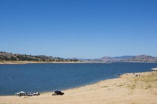 Lake Hume Resort