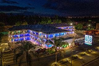 818 Hotel + Pool, an Ascend Hotel Collection Member