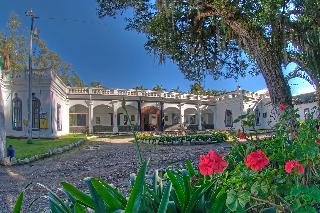 Hosteria Hacienda Pinsaqui