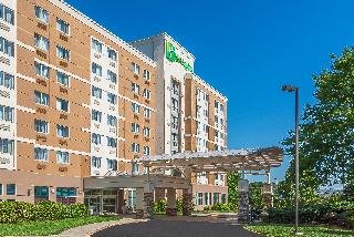 Clarion Hotel