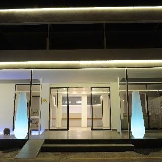Aiora Aqua Resort