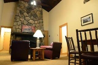 Bear Mountain Inn and Overlook Lodge