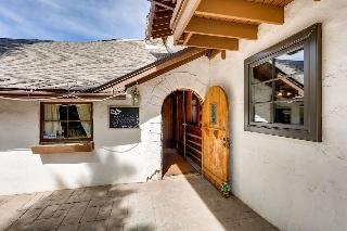 Ski Tip Lodge