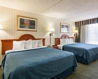 Rodeway Inn Joint Base Andrews Area