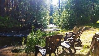 Yosemite Riverside Inn