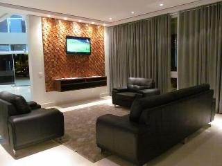 Kamur Plaza Hotel