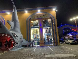 Blue Bay Inn & Suites
