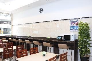 Toyoko Inn Kobe Sannomiya-eki Shiyakusho Mae