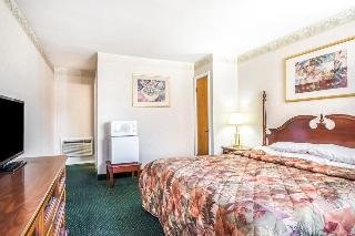 Knights Inn Lenox
