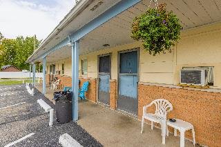 Parkside Motel by OYO