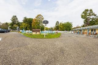 Parkside Motel by OYO