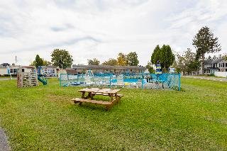 Parkside Motel by OYO