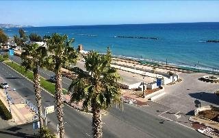 Pigeon Beach Hotel Apartments