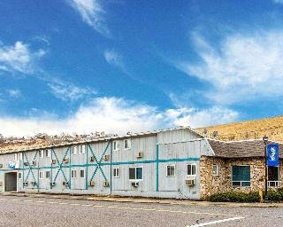 Rodeway Inn & Suites