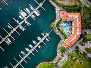 Marina Papagayo Suites
